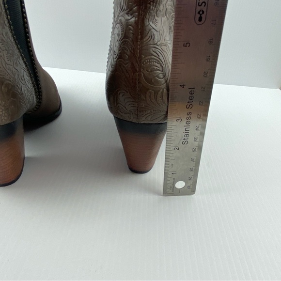 Maurices Ankle Boots Rebel Tan 7.5M 3" Heel - Picture 10 of 10